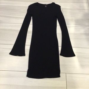 Aqua Bellle Sleeve Black Dress